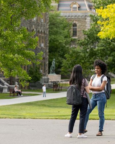 Students in the summer in front of Morrill Hall